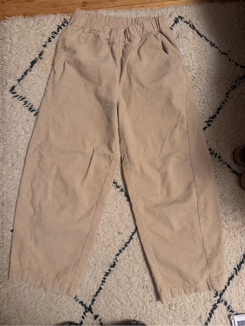 Le Bon Shoppe Arc Corduroy Pants -